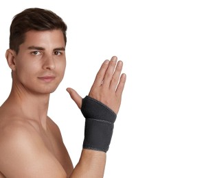 Neoprenowy stabilizator nadgarstka ze wzmocnie- niem śródręcza. IMMOBILO OPS   AR-2040