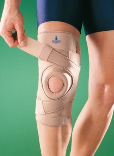 Stabilizator kolana z silikonowymi wzmocnieniami bocznymi 1033 OPPO