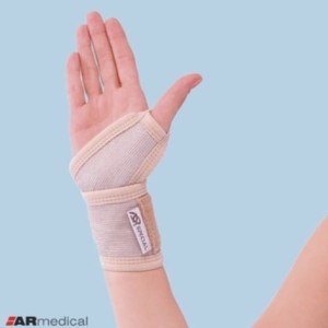 Elastyczny, tkaninowy stabilizator nadgarstka ze wzmocnieniem śródręcza SP 876W