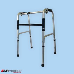 Balkonik aluminiowy składany, krocząco-stały. Pojedyncza rama H  AR-001