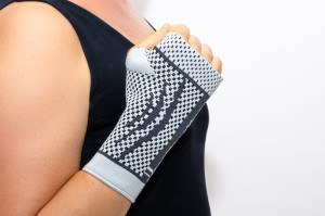 Orteza nadgarstka ze wzmocnieniem silikonowym   AT53044 